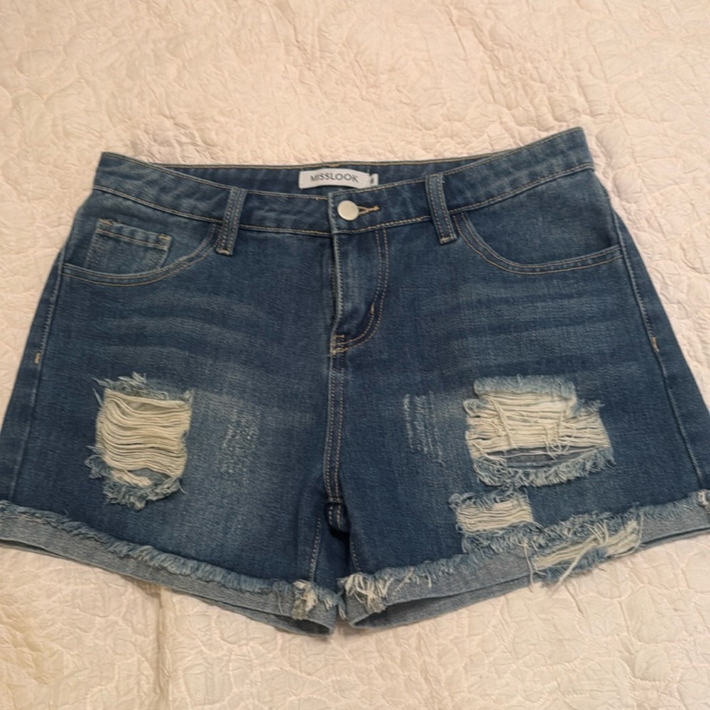 M distressed jean shorts